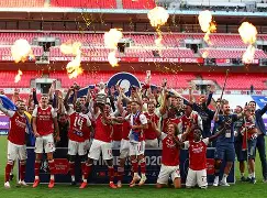 阿森纳训练开放日，赛后回应争议引欢呼，足总杯在即，赛季目标并未改变