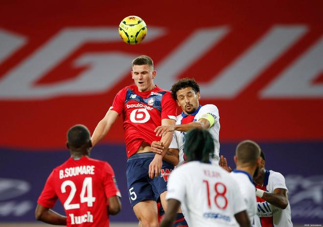 今晚里尔备战法甲；单刀错失细节曝光；更衣室稳定；纪律约束更严格